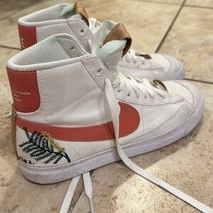 Nike Women's Blazer Mid '77 SE "Catechu" - Size 8.5